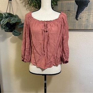 All In Favor Rusty Rose Peasant Blouse – Size Small